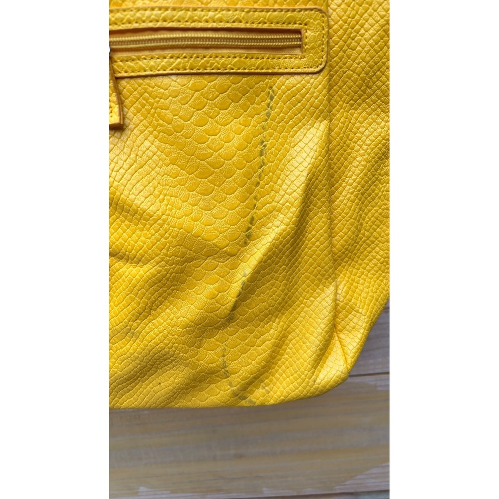 Neiman Marcus Yellow Snakeskin Embossed Faux Leather Tote Bag Front Zip Pockets - Picture 3 of 9
